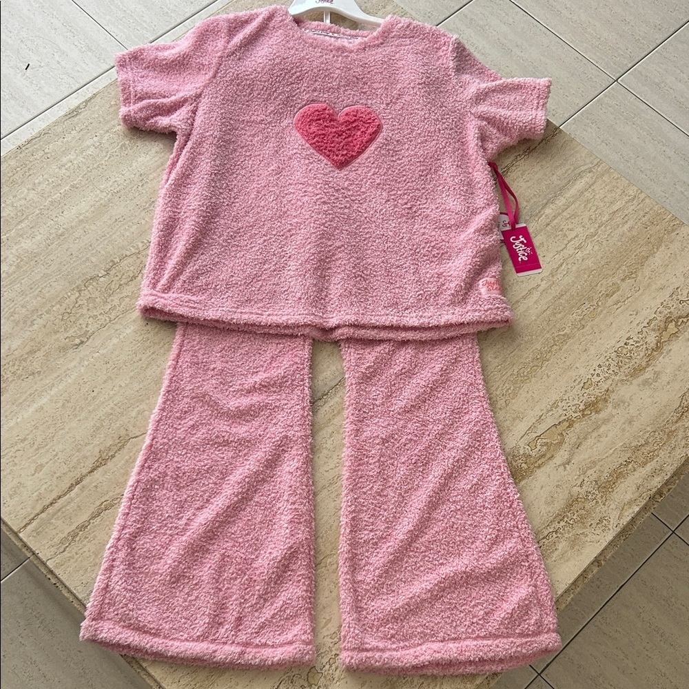 NEW 🆕 Cozy Pink Heart Pajamas size 16-18 years